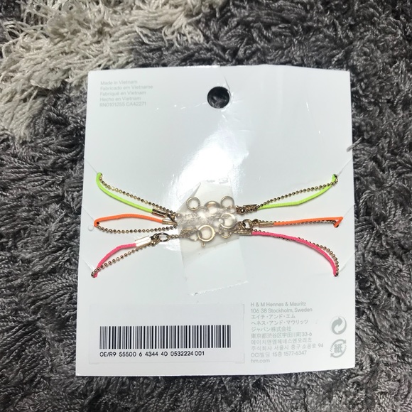 H&M Bracelets - Picture 3 of 3